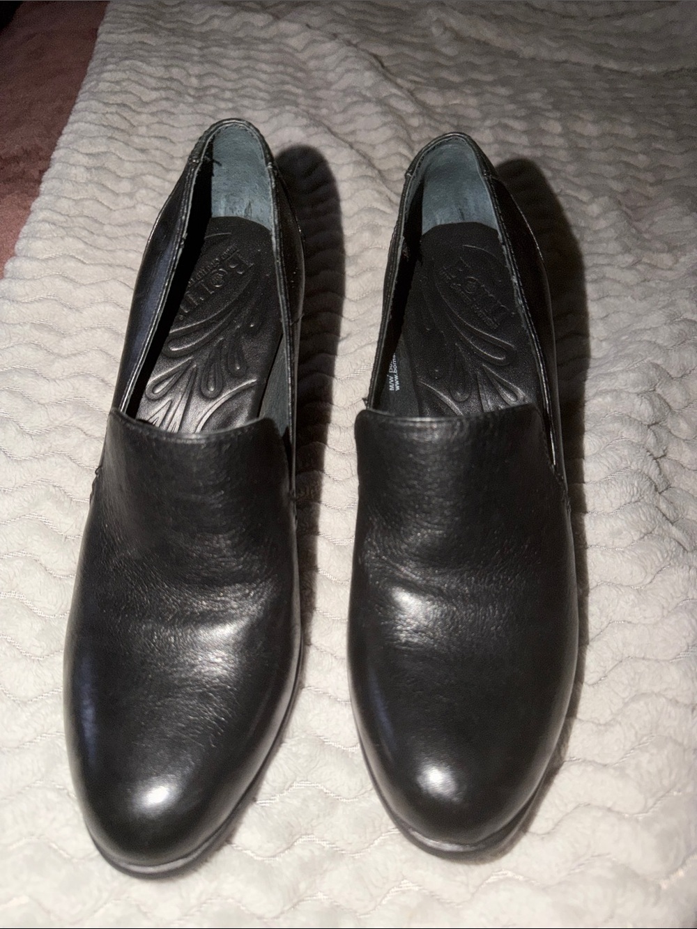 Slip-On Women’s Leather chunk heel in Black
